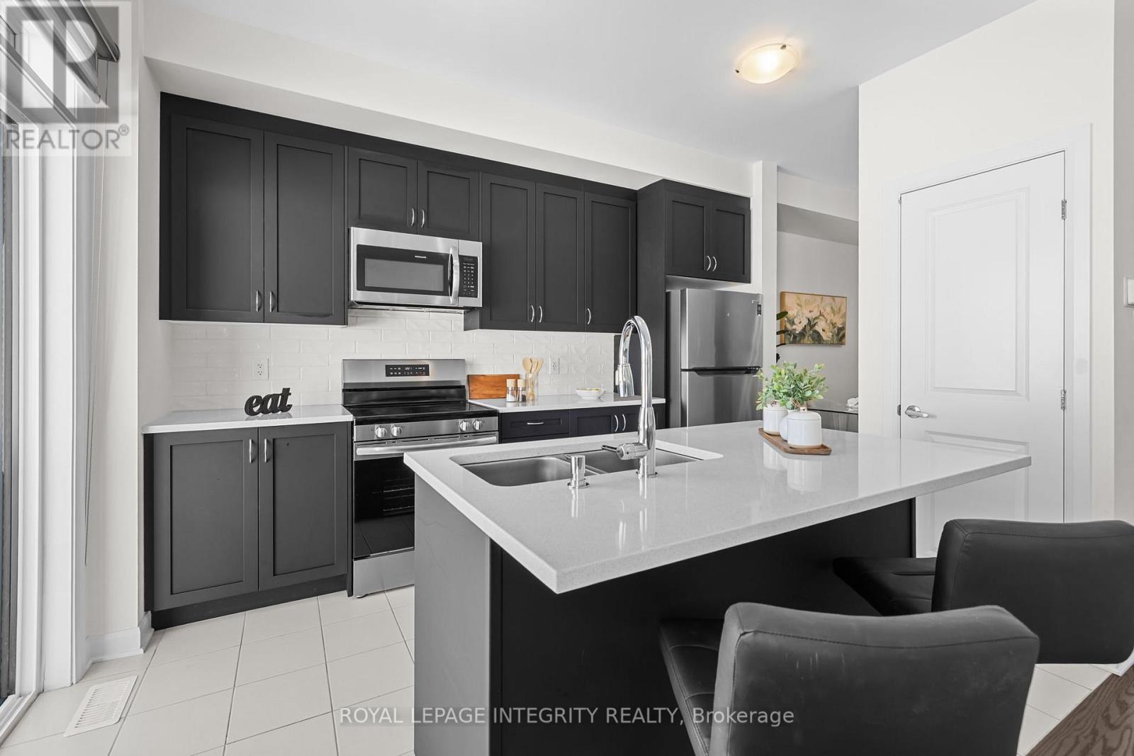 166 Invention Boulevard, Ottawa, Ontario  K2W 0L6 - Photo 12 - X12808232