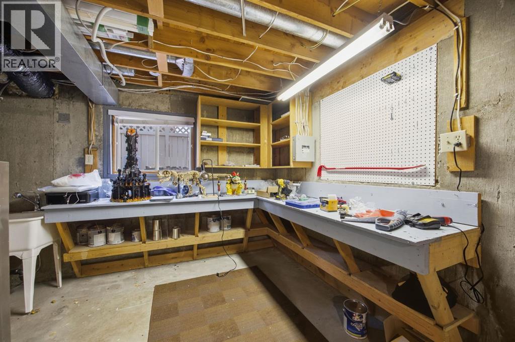 3 Stranraer Place Sw, Calgary, Alberta  T3H 1H5 - Photo 42 - A2283759