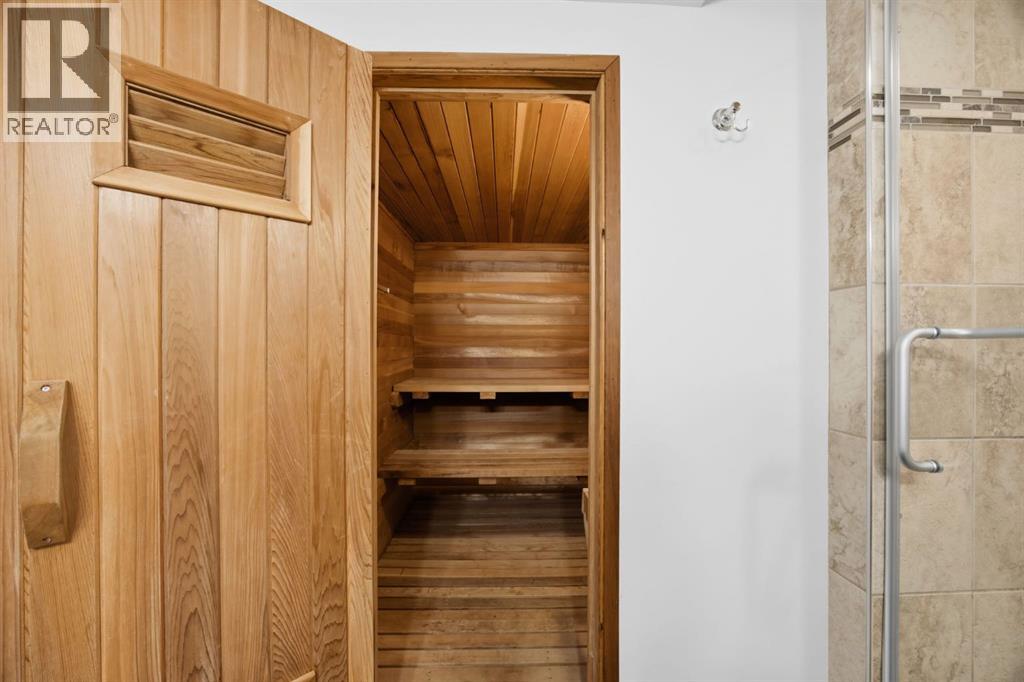 3 Stranraer Place Sw, Calgary, Alberta  T3H 1H5 - Photo 38 - A2283759