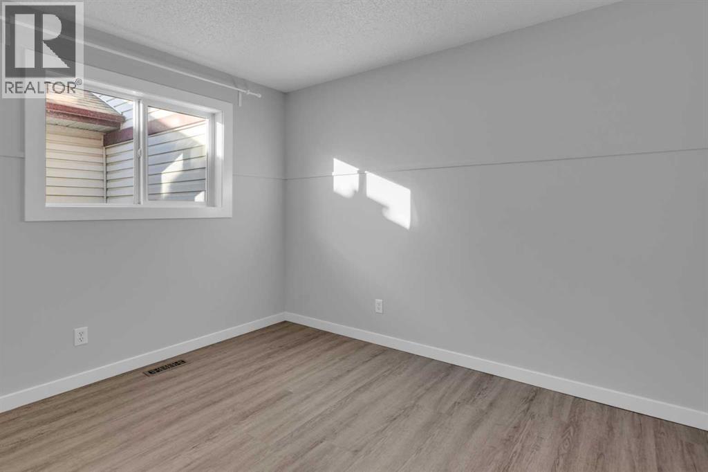 103 Canoe Square Sw, Airdrie, Alberta  T4B 2N7 - Photo 15 - A2284179