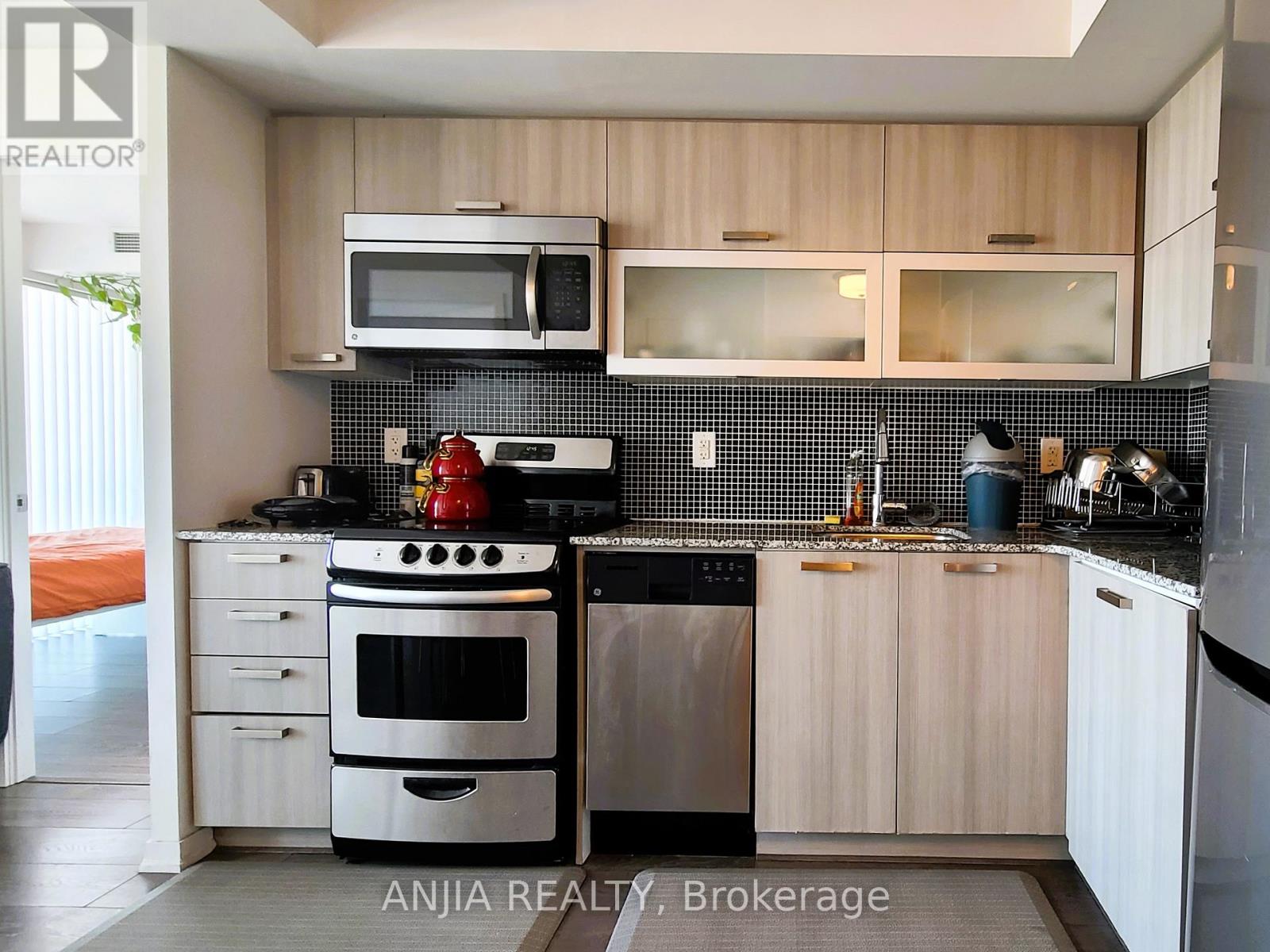 2115e - 36 Lisgar Street, Toronto, Ontario  M6J 0C7 - Photo 18 - C12808234