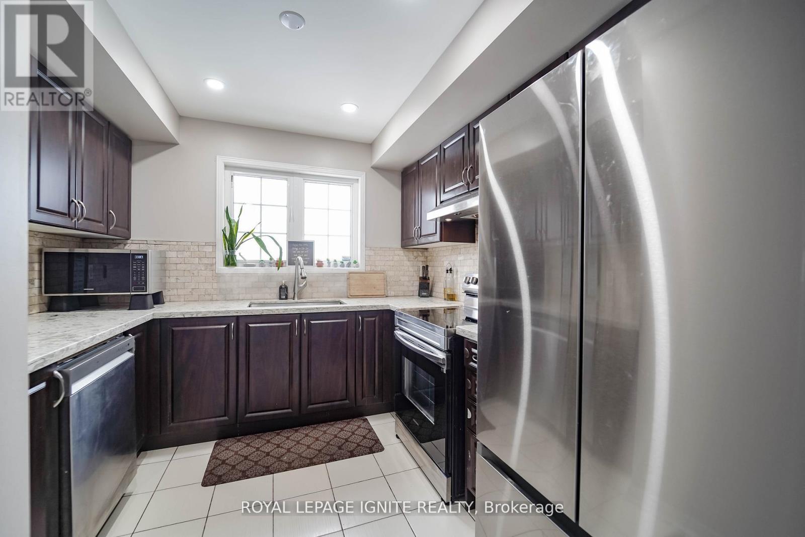 9 Cooperage Lane, Ajax, Ontario  L1S 0E8 - Photo 9 - E12808250