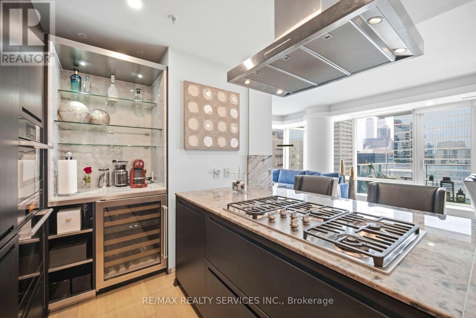 2209 - 180 University Avenue, Toronto, Ontario  M5H 0A2 - Photo 12 - C12808188