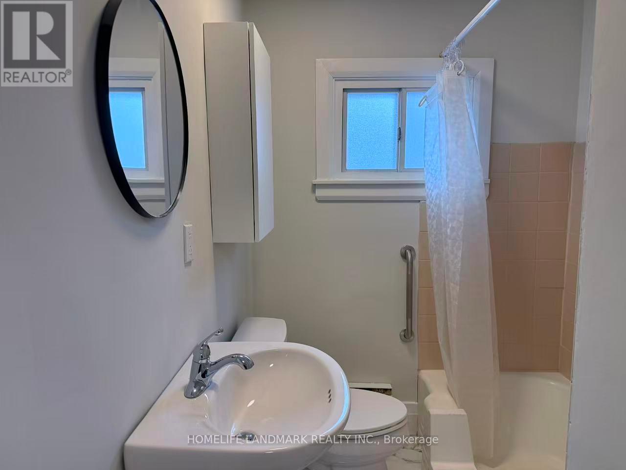 (Main) - 393 Glenholme Avenue, Toronto, Ontario  M6E 3E6 - Photo 14 - C12783516