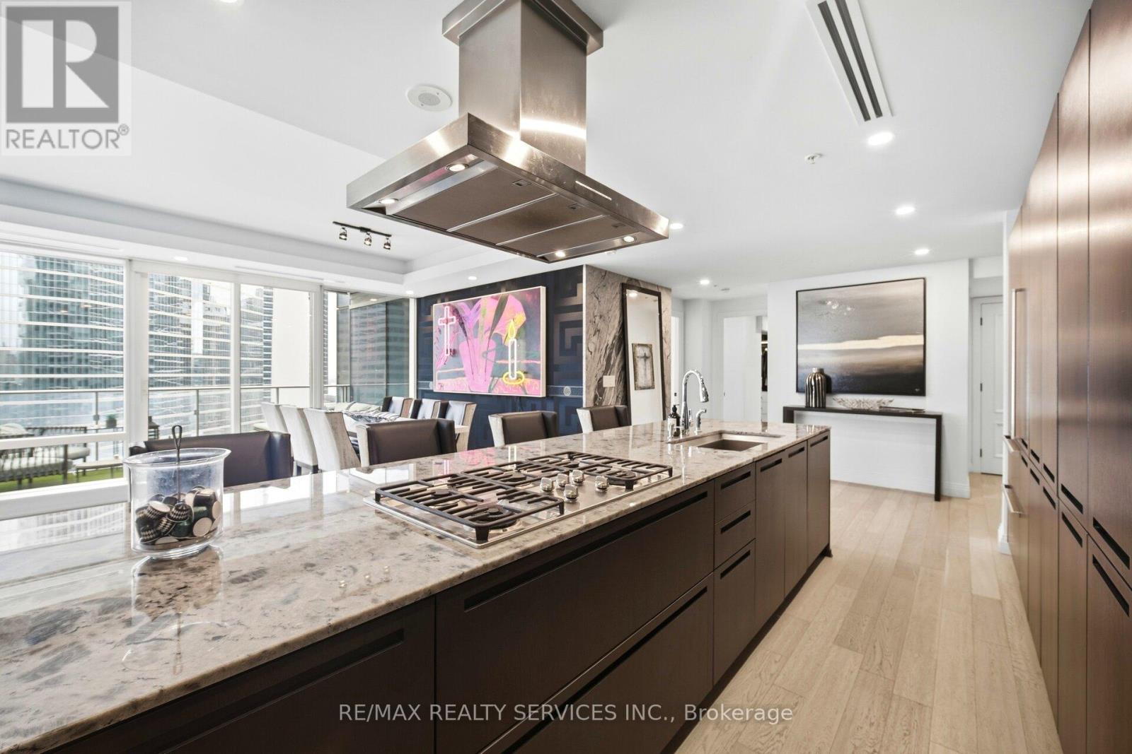 2209 - 180 University Avenue, Toronto, Ontario  M5H 0A2 - Photo 11 - C12808188