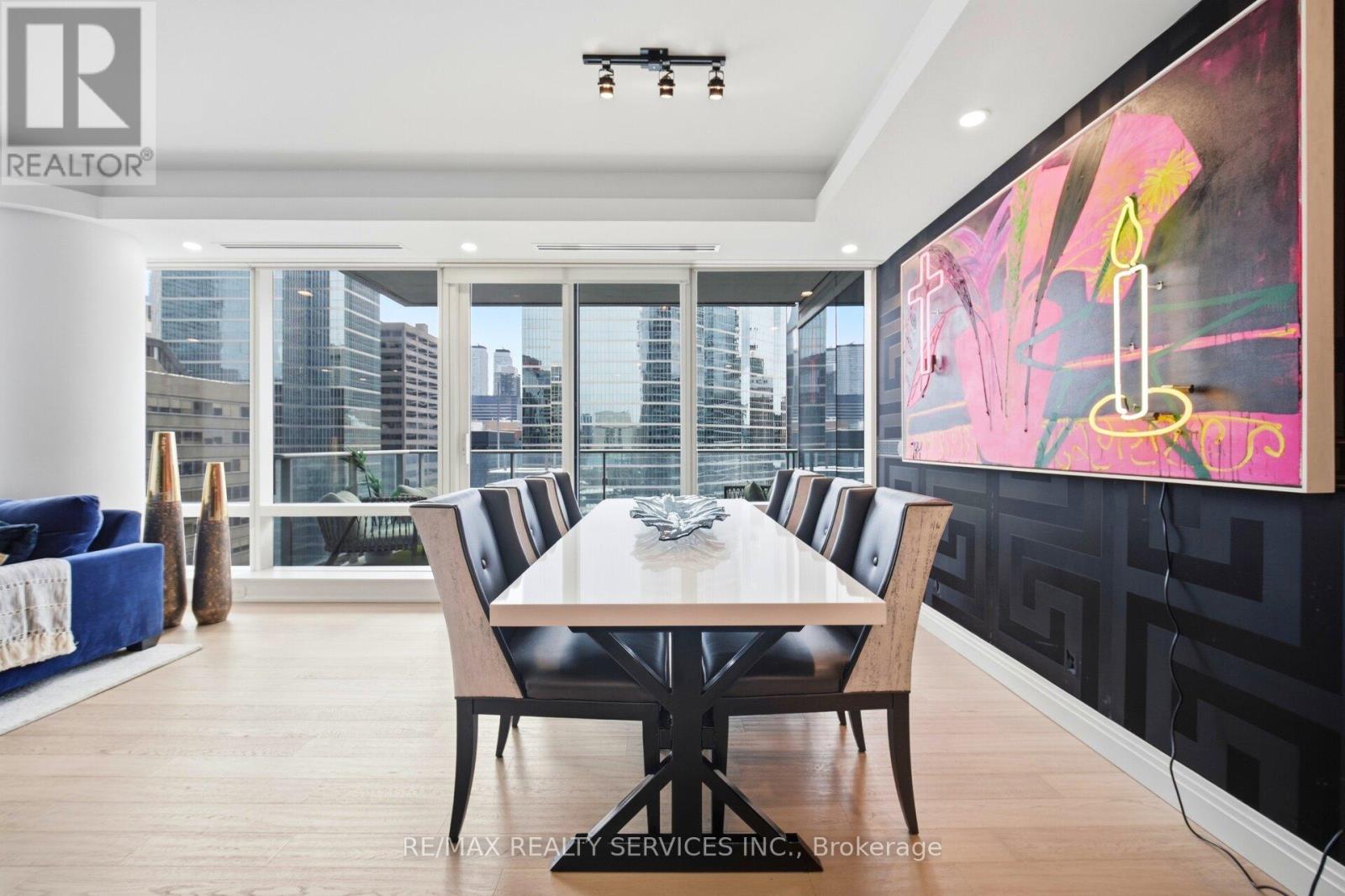 2209 - 180 University Avenue, Toronto, Ontario  M5H 0A2 - Photo 15 - C12808188