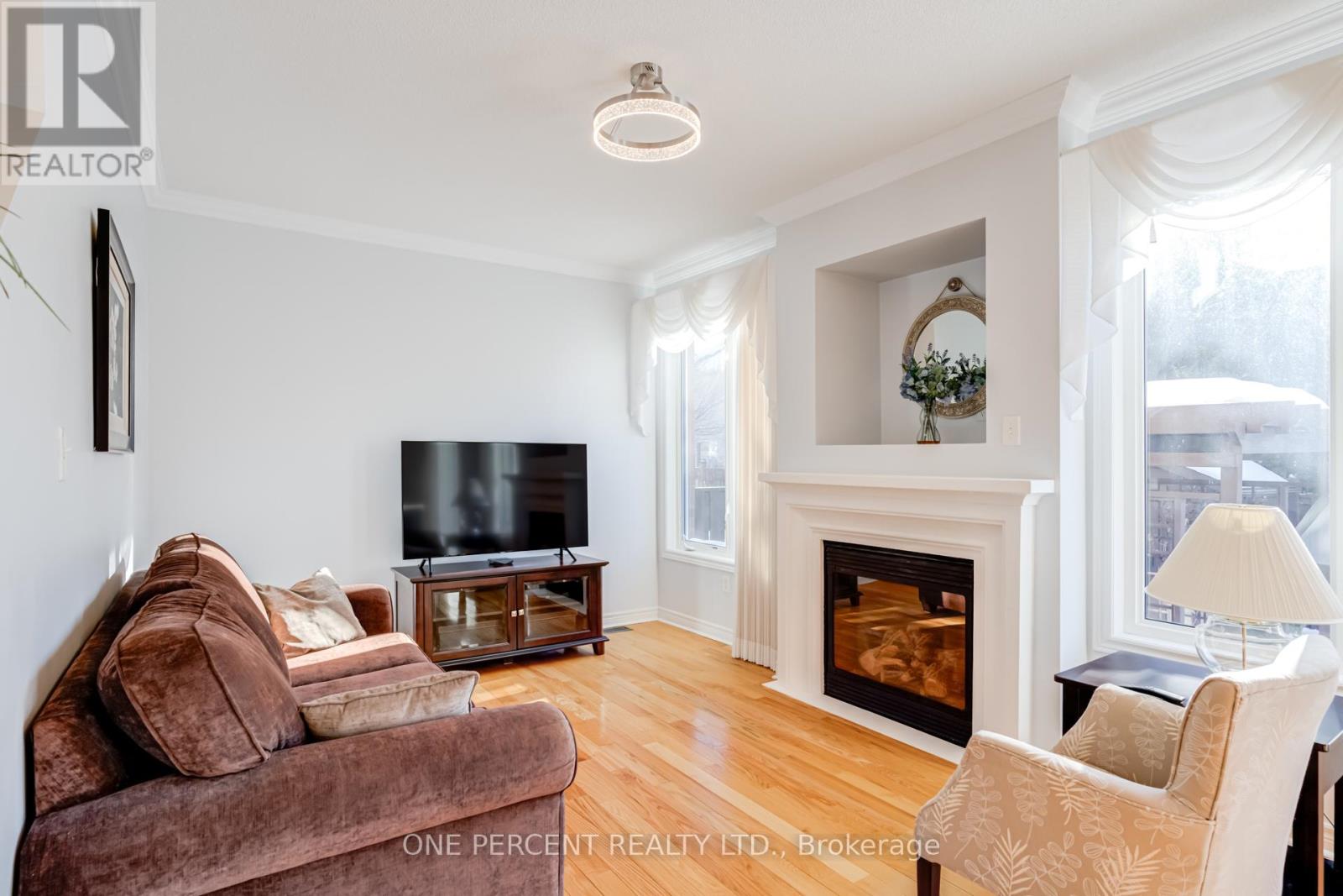 19 Lundy Drive, Markham, Ontario  L6B 0G1 - Photo 17 - N12808246