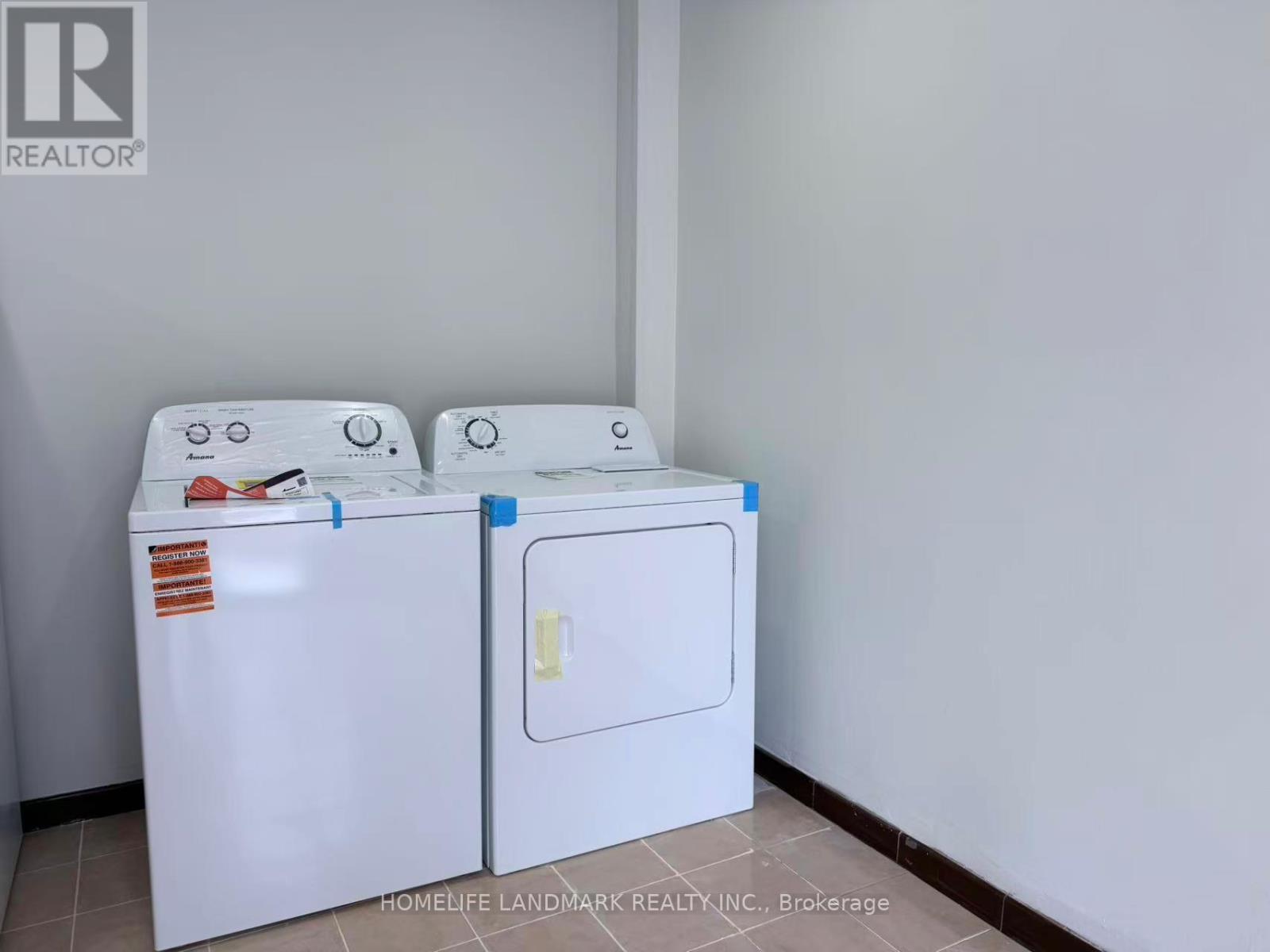 (Main) - 393 Glenholme Avenue, Toronto, Ontario  M6E 3E6 - Photo 9 - C12783516