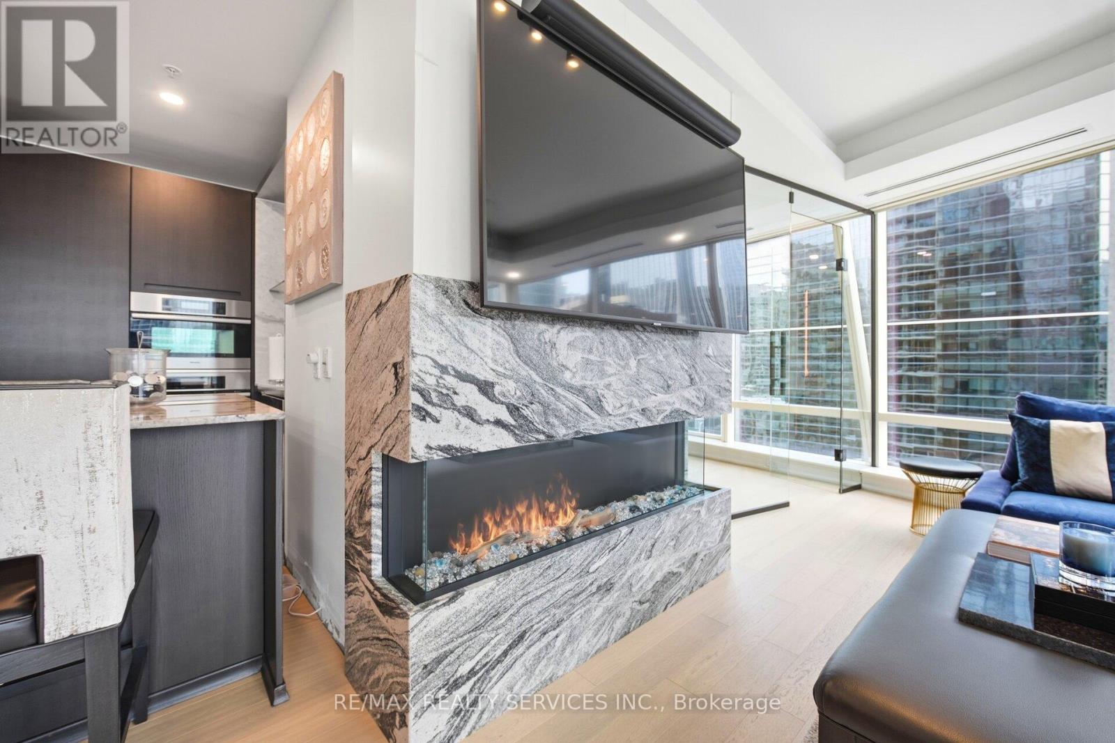 2209 - 180 University Avenue, Toronto, Ontario  M5H 0A2 - Photo 20 - C12808188