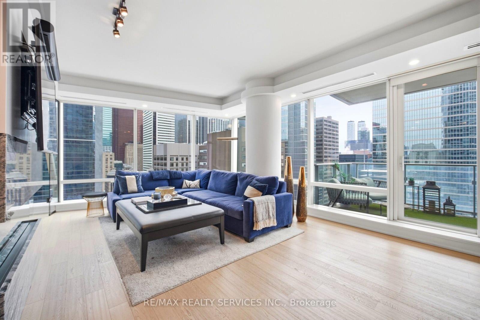 2209 - 180 University Avenue, Toronto, Ontario  M5H 0A2 - Photo 21 - C12808188