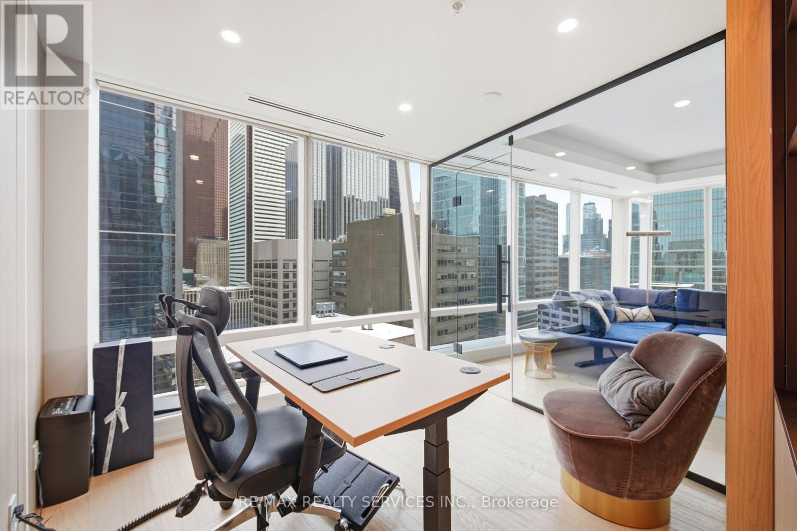 2209 - 180 University Avenue, Toronto, Ontario  M5H 0A2 - Photo 25 - C12808188