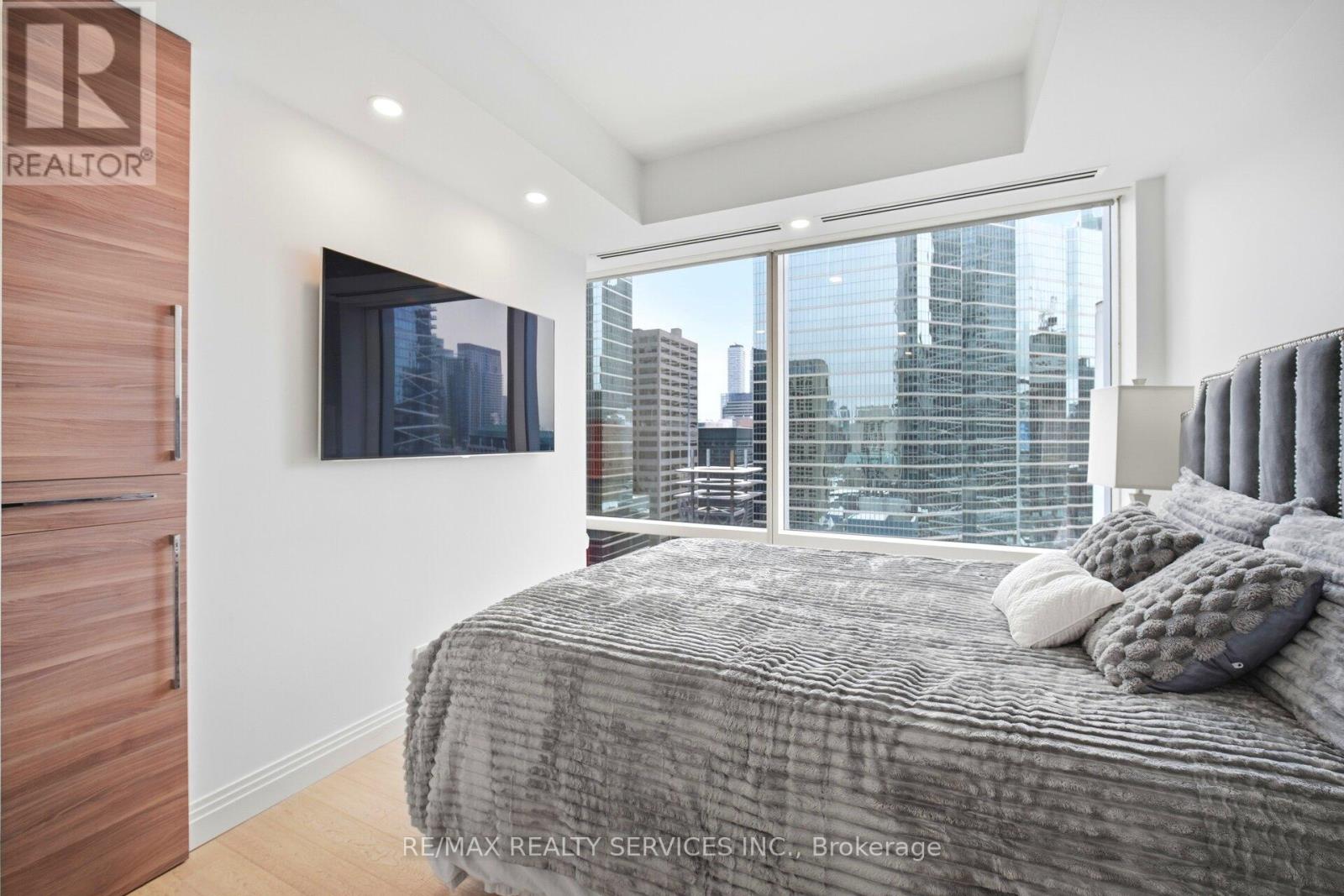 2209 - 180 University Avenue, Toronto, Ontario  M5H 0A2 - Photo 36 - C12808188