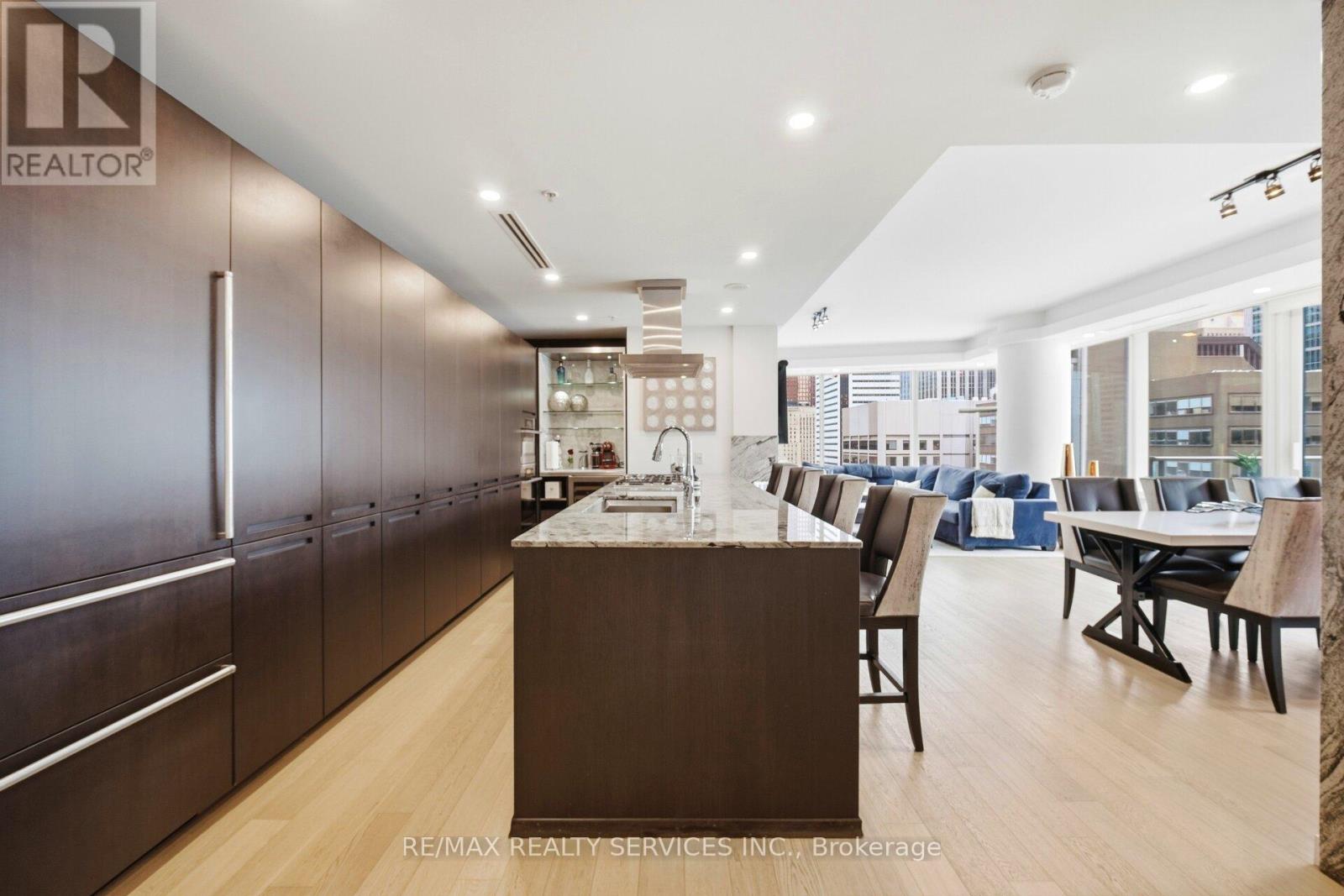 2209 - 180 University Avenue, Toronto, Ontario  M5H 0A2 - Photo 7 - C12808188