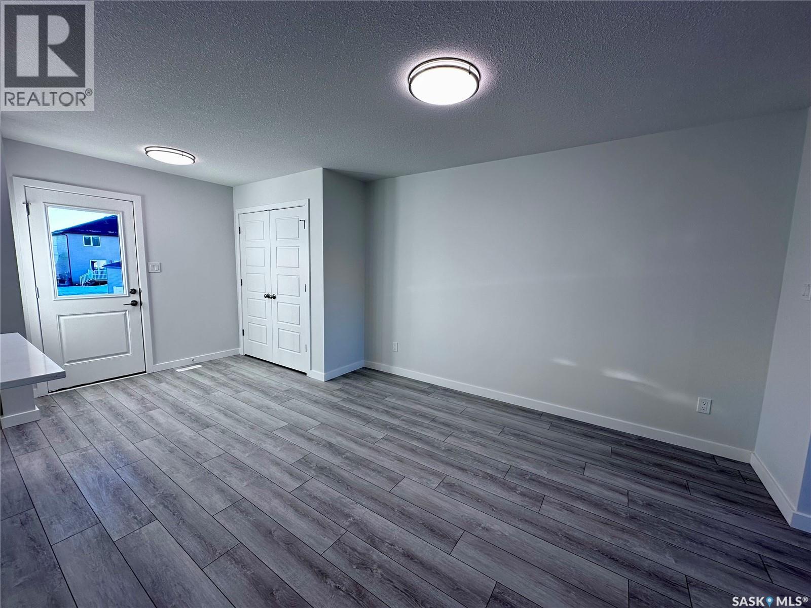 5453 Buckingham Drive E, Regina, Saskatchewan  S4V 4B5 - Photo 4 - SK028818