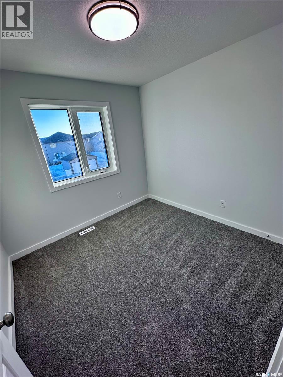 5453 Buckingham Drive E, Regina, Saskatchewan  S4V 4B5 - Photo 14 - SK028818