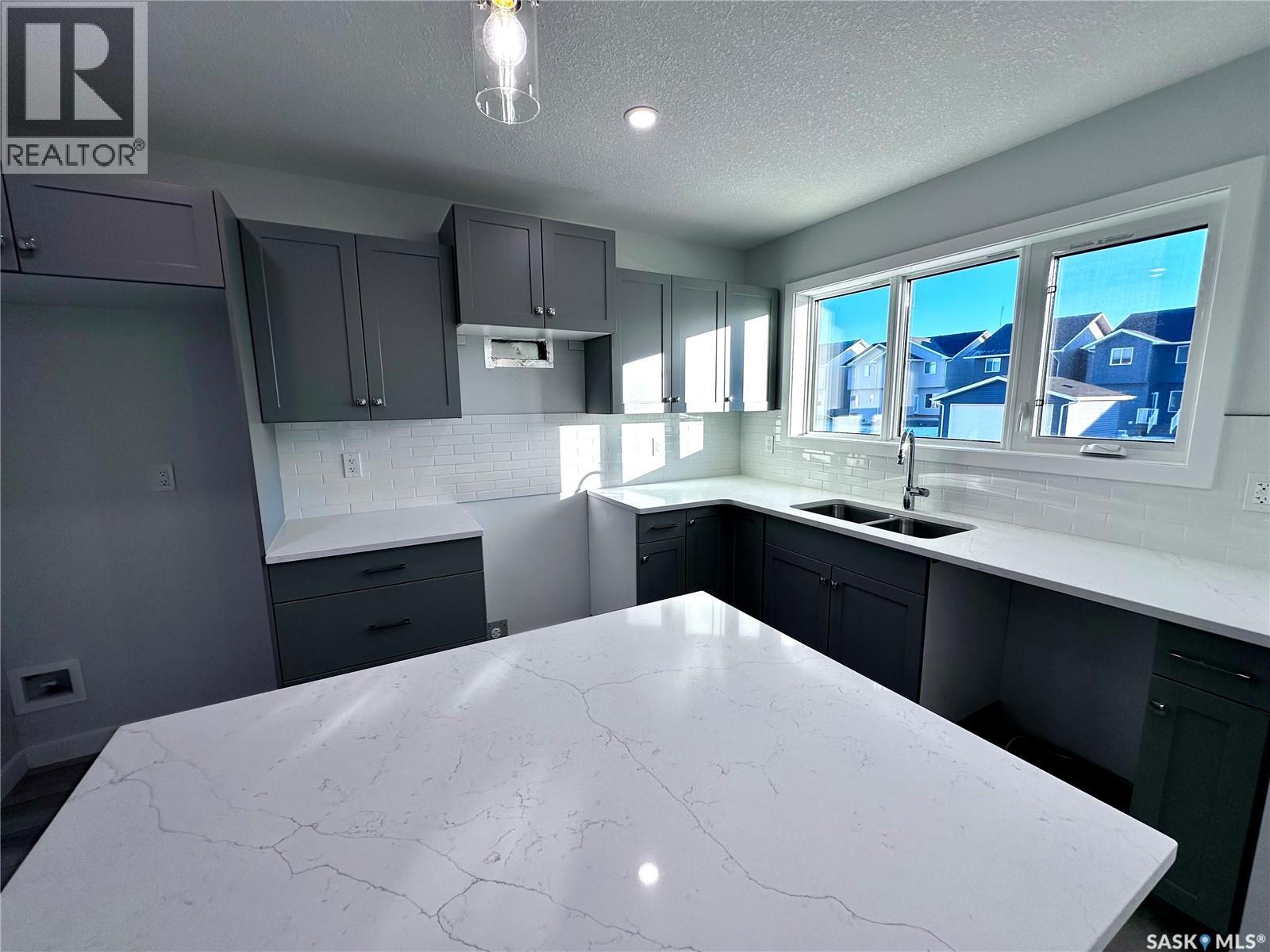 5453 Buckingham Drive E, Regina, Saskatchewan  S4V 4B5 - Photo 7 - SK028818