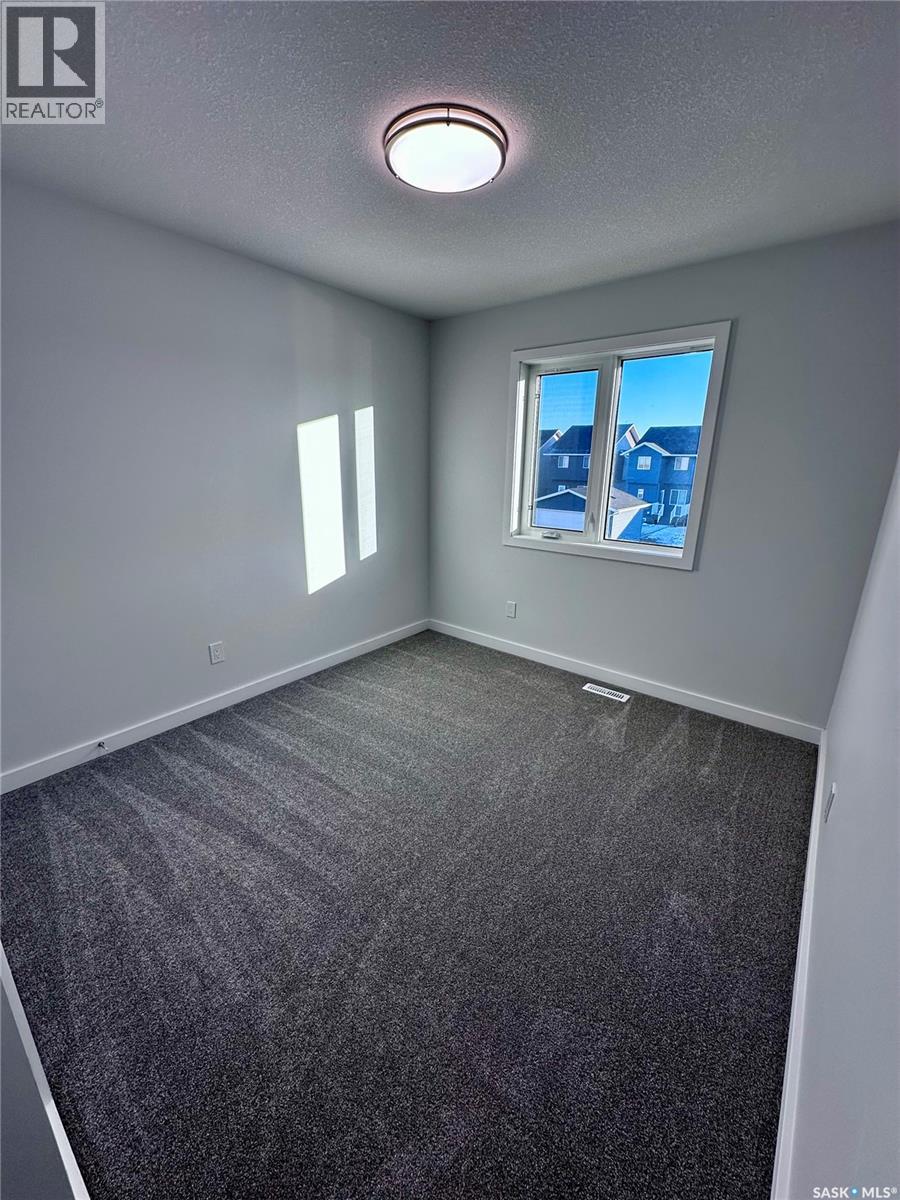 5453 Buckingham Drive E, Regina, Saskatchewan  S4V 4B5 - Photo 13 - SK028818