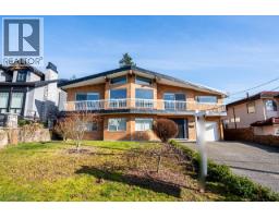 220 N GROSVENOR AVENUE, Burnaby, British Columbia