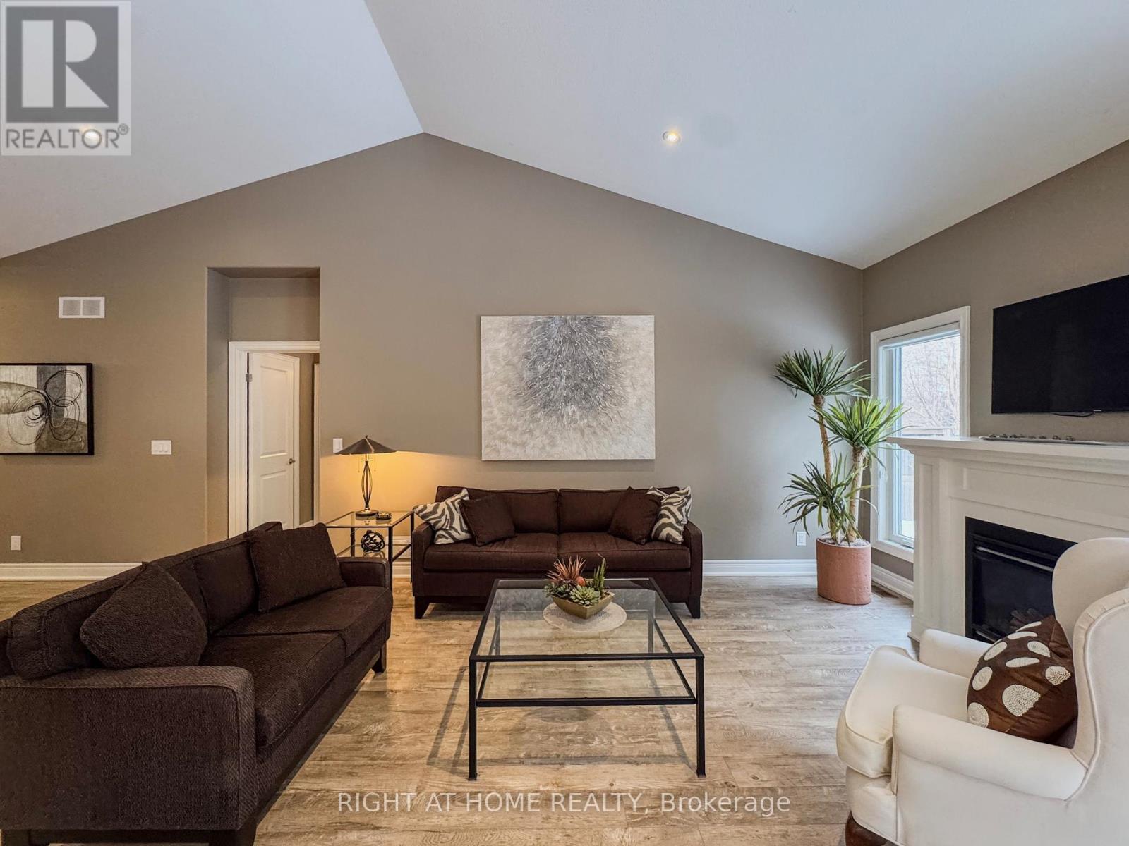 3 Cedar Drive, Niagara-On-The-Lake, Ontario  L0S 1J1 - Photo 24 - X12808218