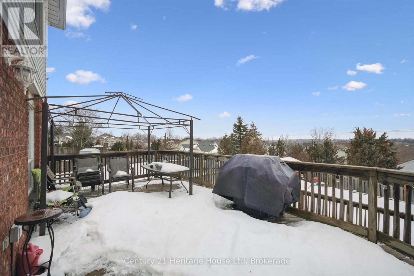 425 Misty Crescent, Kitchener, Ontario  N2B 3V7 - Photo 26 - X12808272