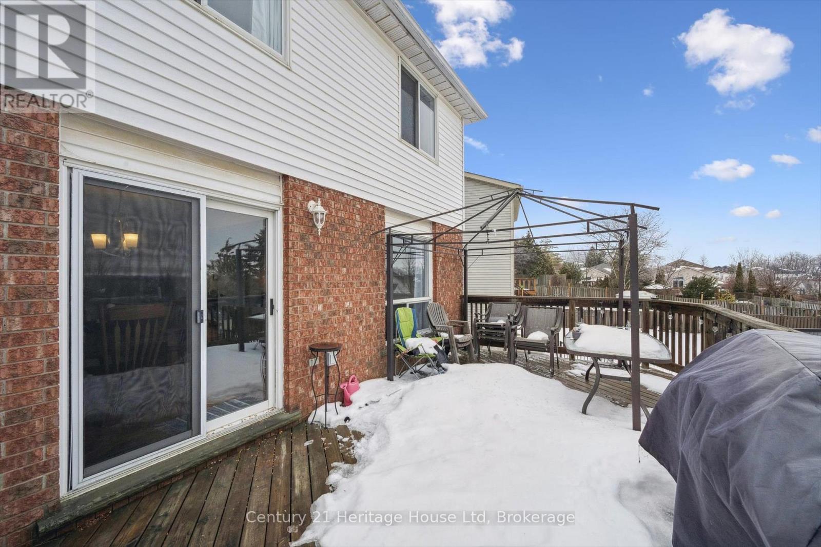 425 Misty Crescent, Kitchener, Ontario  N2B 3V7 - Photo 27 - X12808272