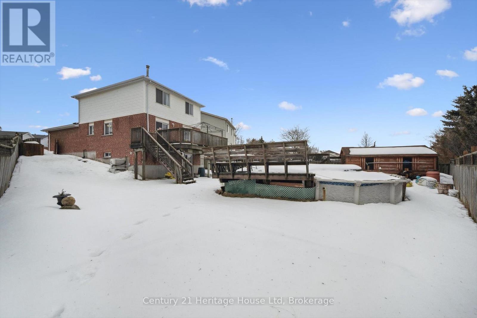 425 Misty Crescent, Kitchener, Ontario  N2B 3V7 - Photo 34 - X12808272