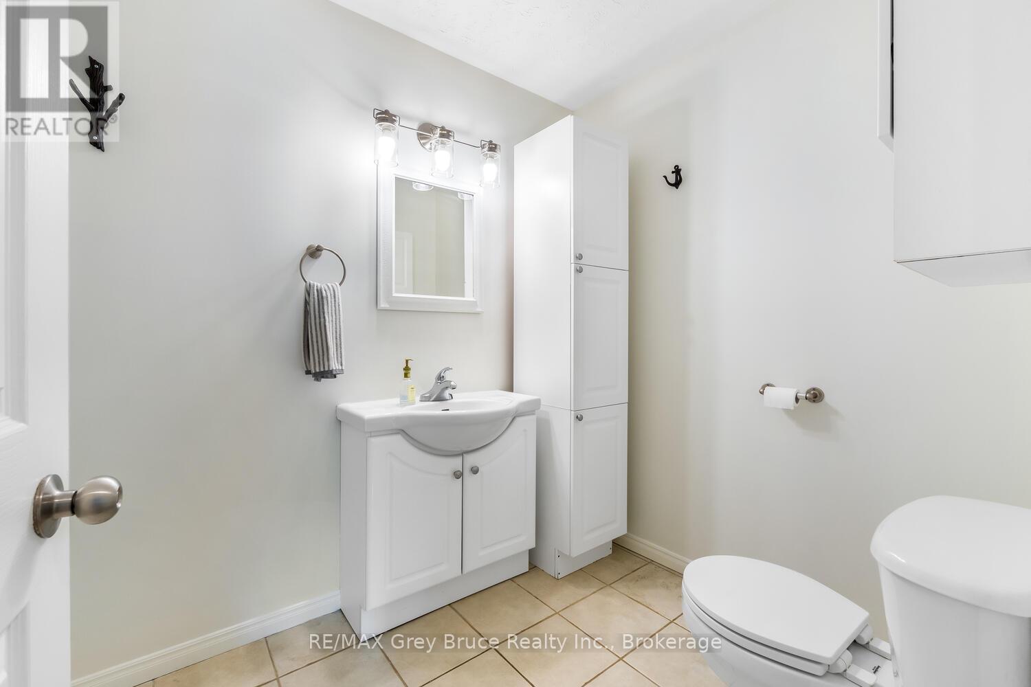 32 Sugarbush Road, South Bruce Peninsula, Ontario  N0H 2T0 - Photo 16 - X12808286