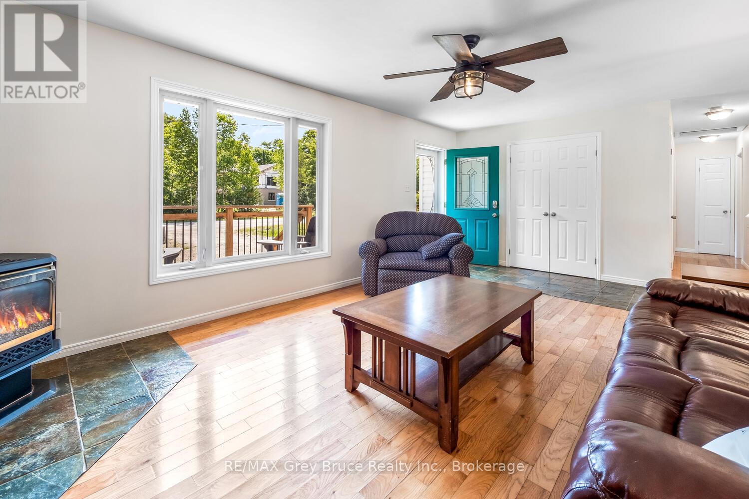 32 Sugarbush Road, South Bruce Peninsula, Ontario  N0H 2T0 - Photo 6 - X12808286