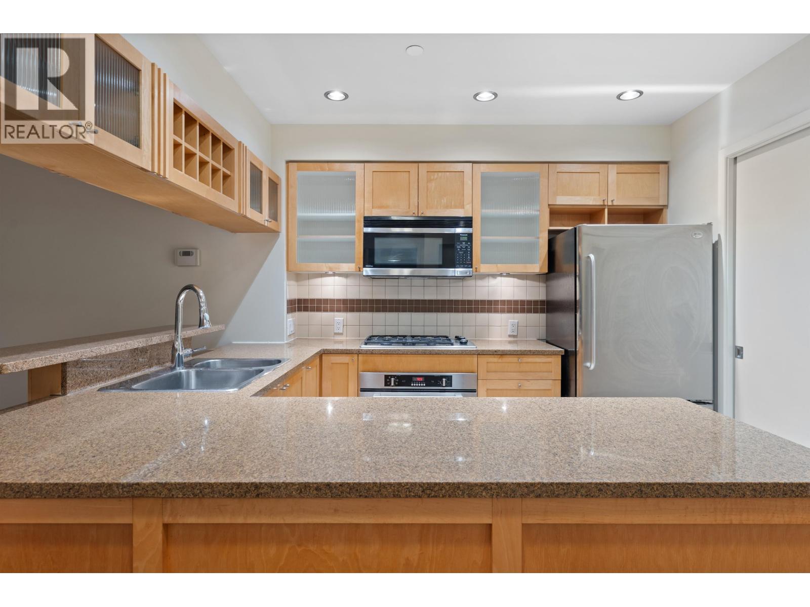 3002 1483 Homer Street, Vancouver, British Columbia  V6Z 3C7 - Photo 15 - R3092154