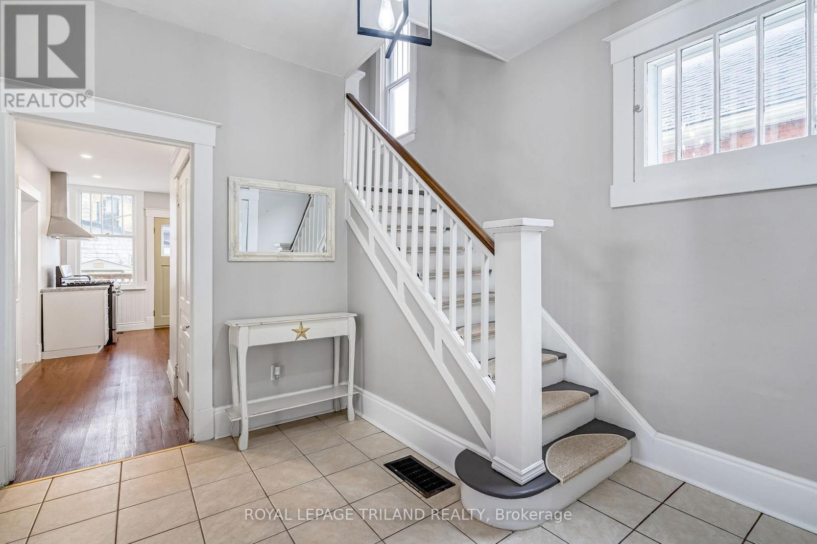 72 Walnut Street, St. Thomas, Ontario  N5R 2Y9 - Photo 8 - X12808288