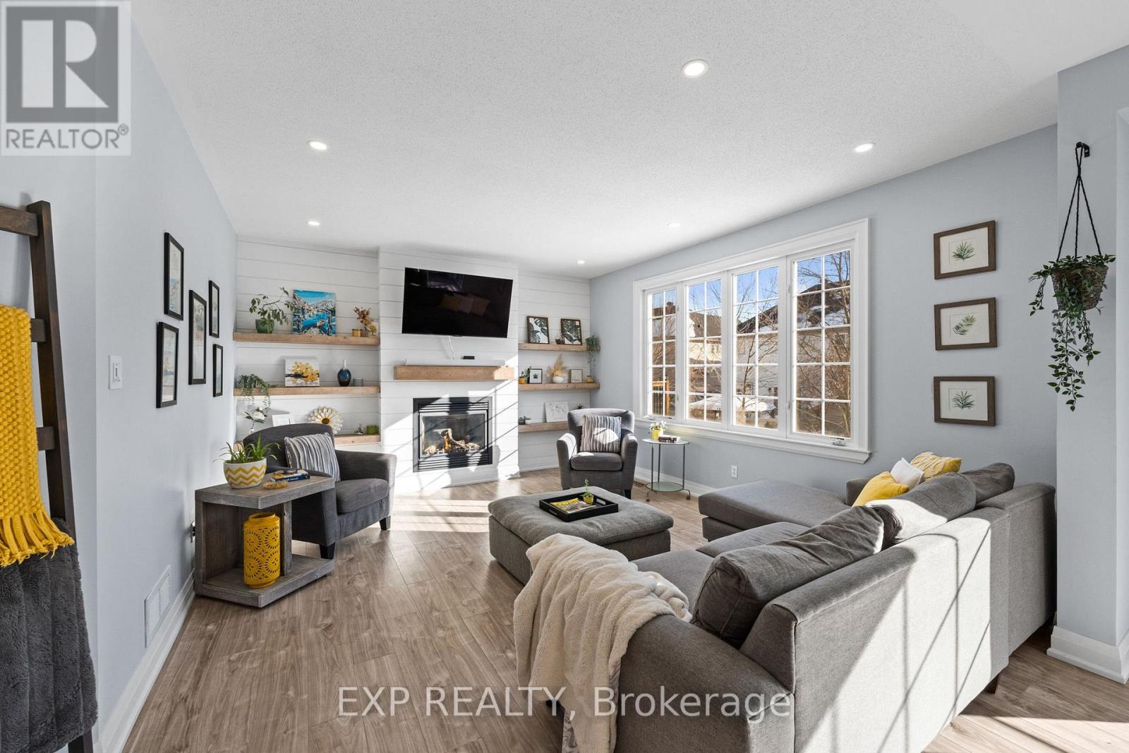 117 Joshua Street, Ottawa, Ontario  K1W 0A4 - Photo 12 - X12808284