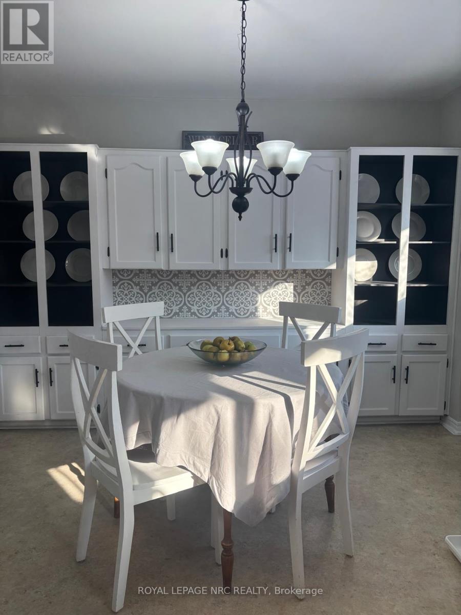 55 Connaught Avenue, Welland, Ontario  L3C 1G4 - Photo 1 - X12808282