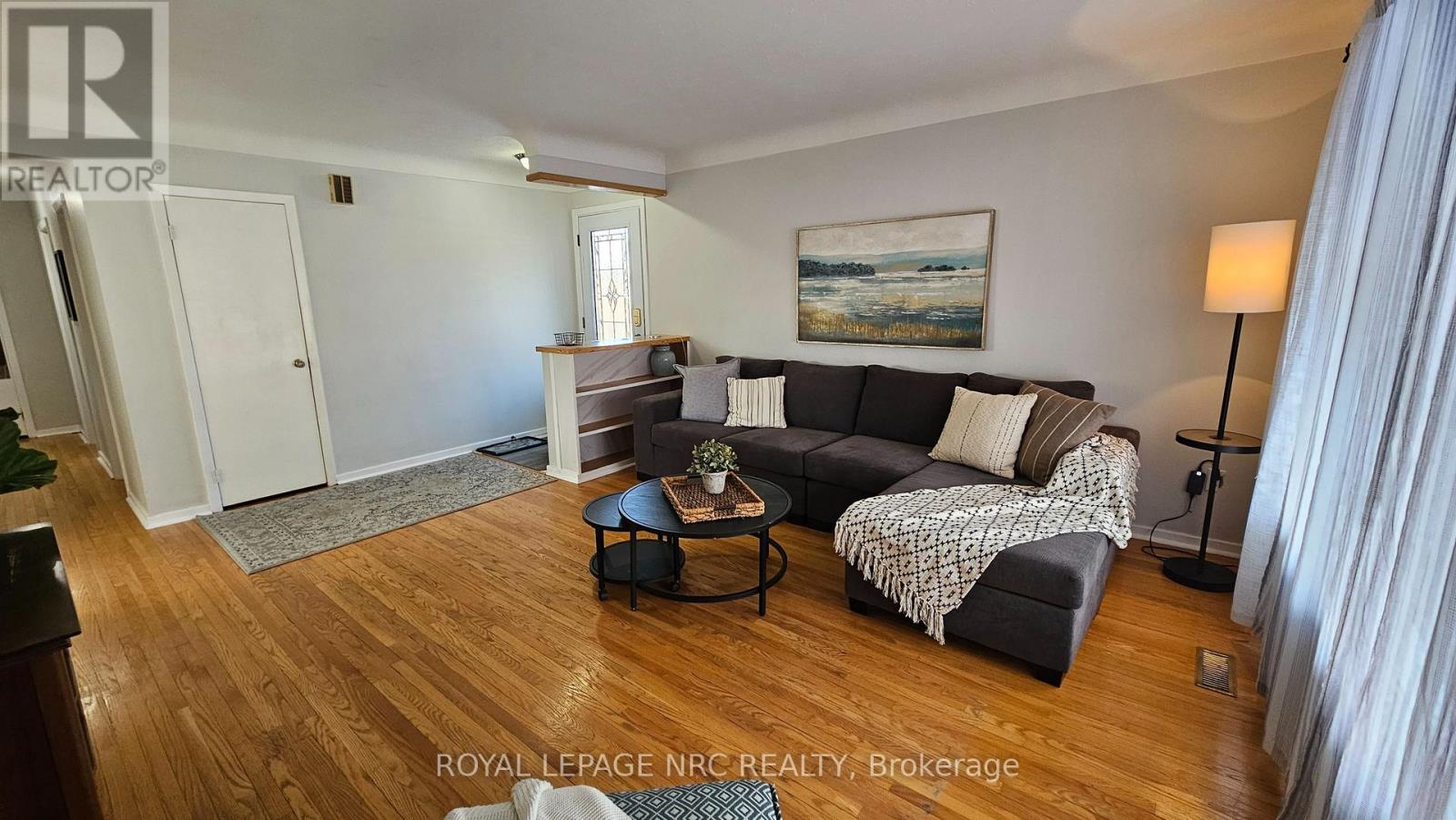 55 Connaught Avenue, Welland, Ontario  L3C 1G4 - Photo 5 - X12808282