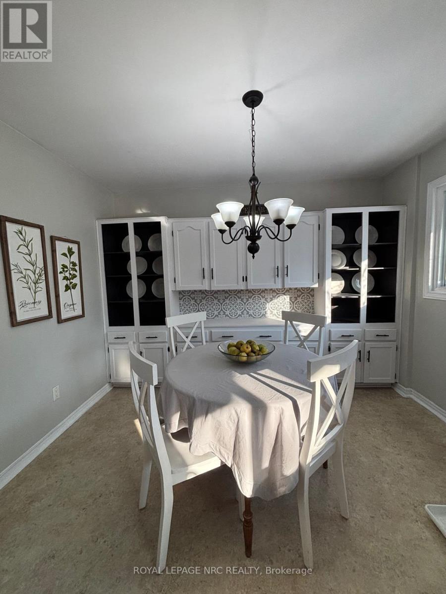 55 Connaught Avenue, Welland, Ontario  L3C 1G4 - Photo 7 - X12808282