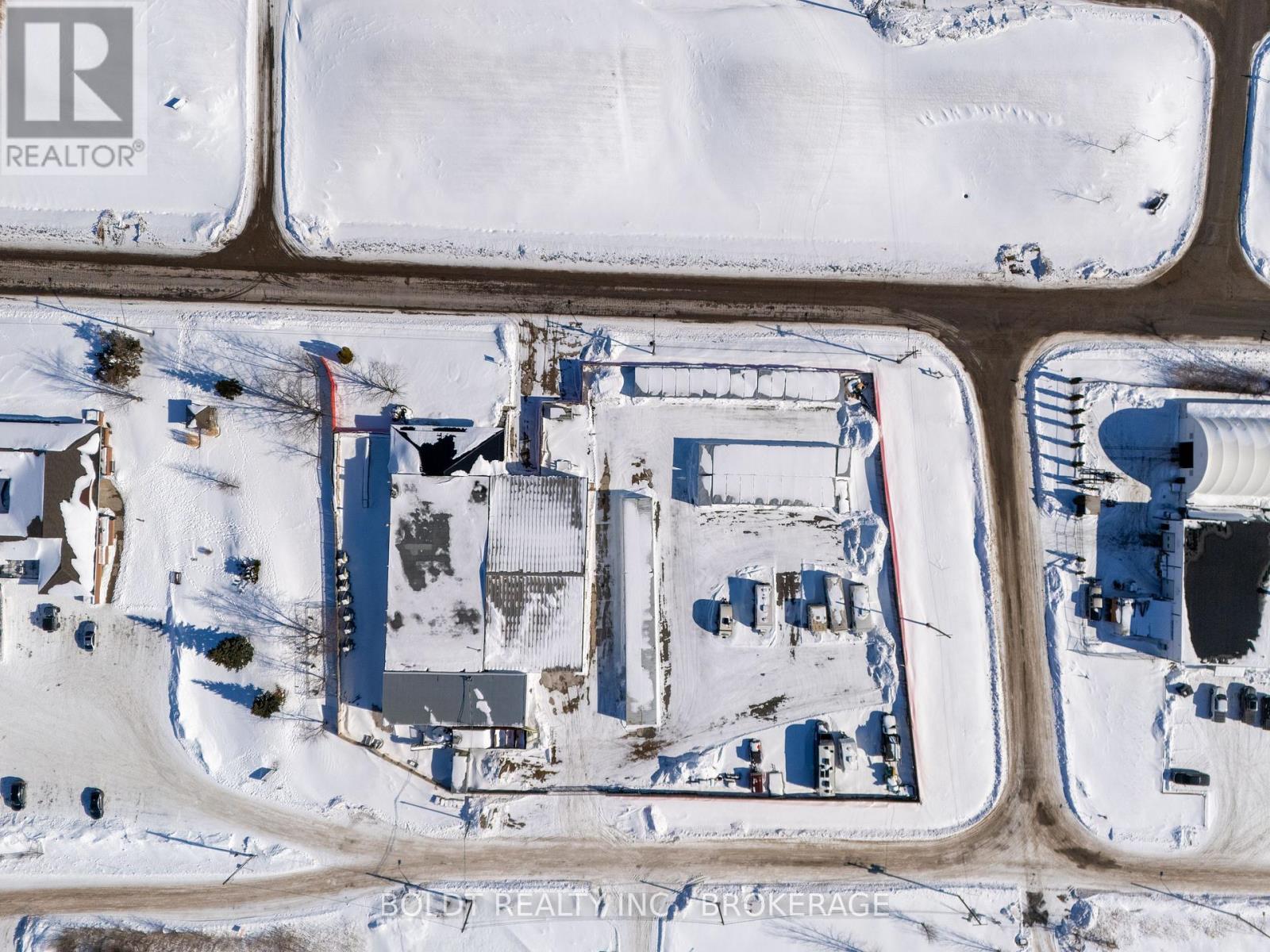 80 Federal Road, Welland, Ontario  L3B 3P2 - Photo 4 - X12808304