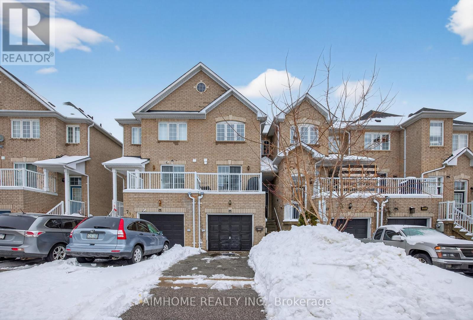 698 WARDEN AVENUE, Toronto, Ontario