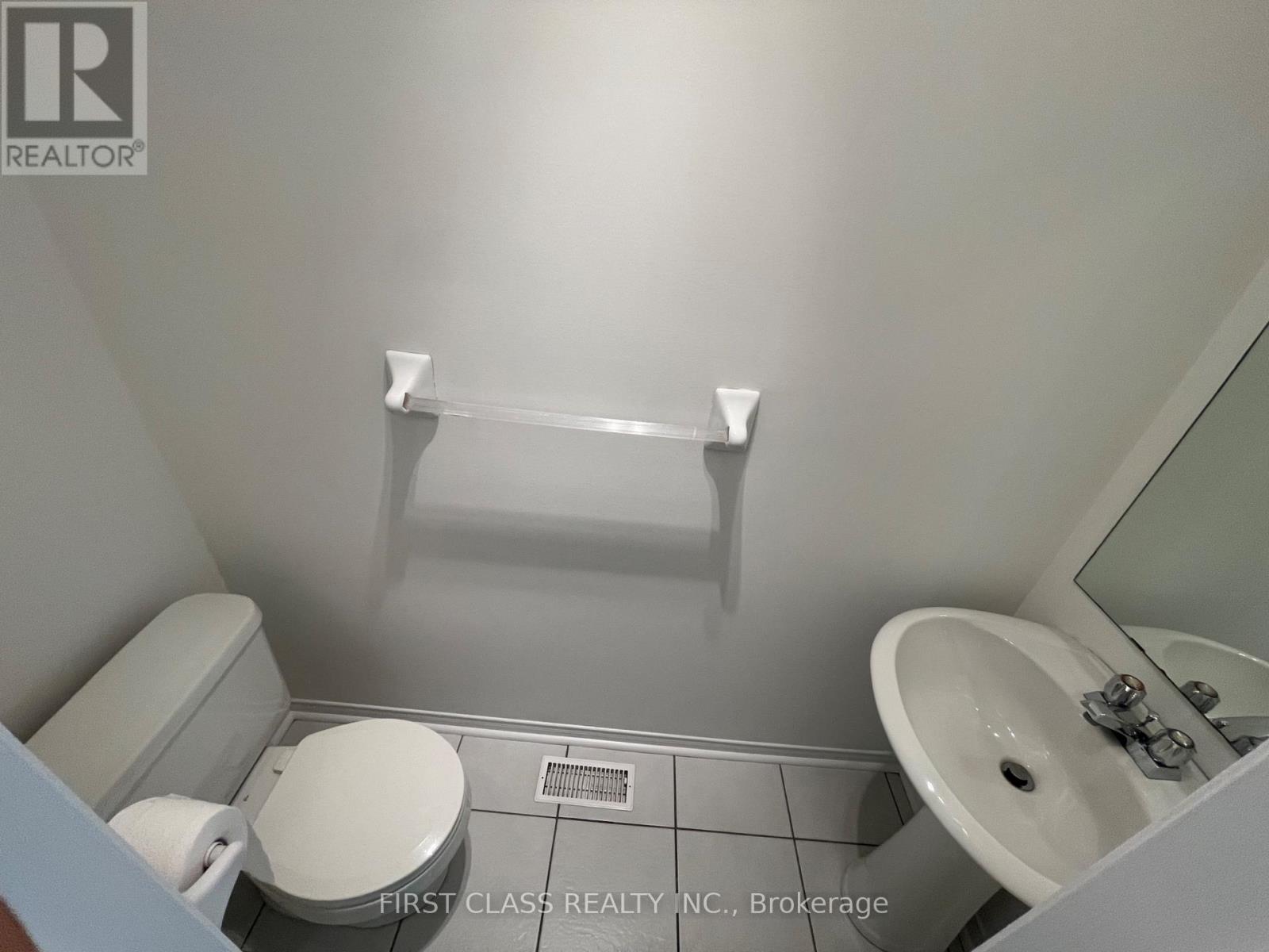 1905 Webster Boulevard, Innisfil, Ontario  L9S 2A6 - Photo 10 - N12808300