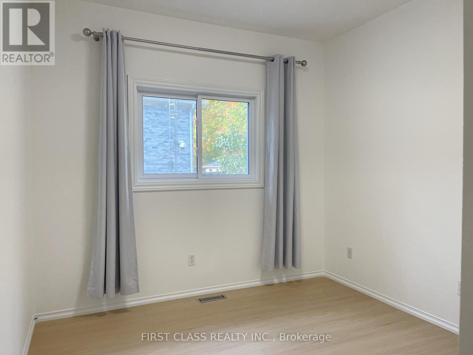 1905 Webster Boulevard, Innisfil, Ontario  L9S 2A6 - Photo 15 - N12808300