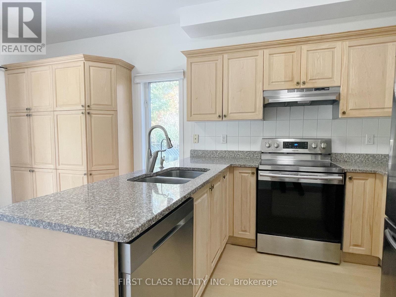 1905 Webster Boulevard, Innisfil, Ontario  L9S 2A6 - Photo 7 - N12808300