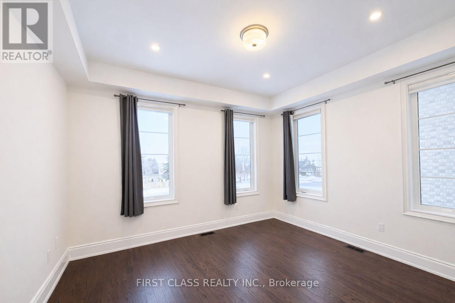 Main - 9382 Bayview Avenue, Richmond Hill, Ontario  L4C 4Z2 - Photo 9 - N12808306