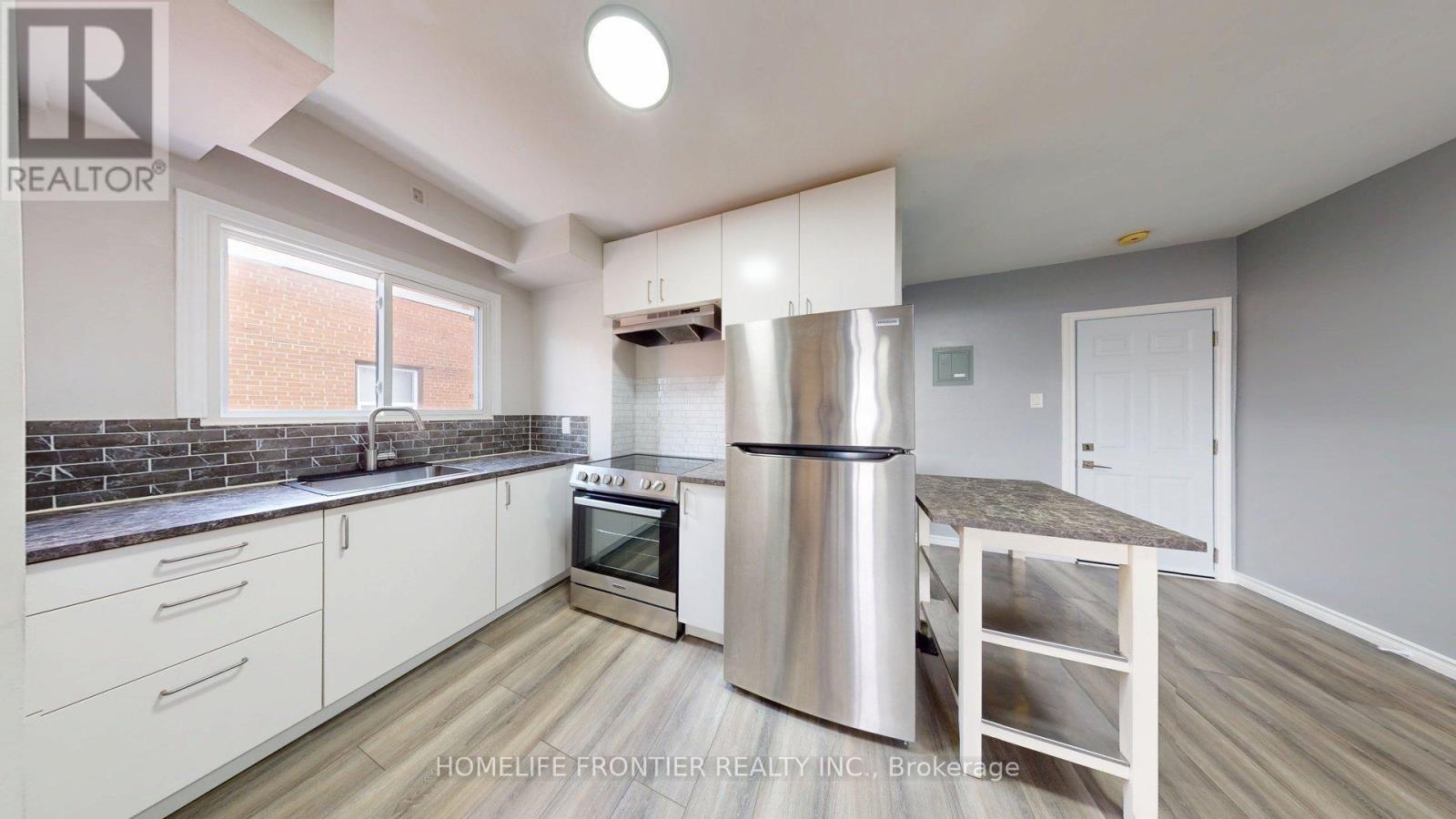 2 (Upper) - 640 Wilson Avenue, Toronto, Ontario  M3K 1E1 - Photo 5 - W12808266