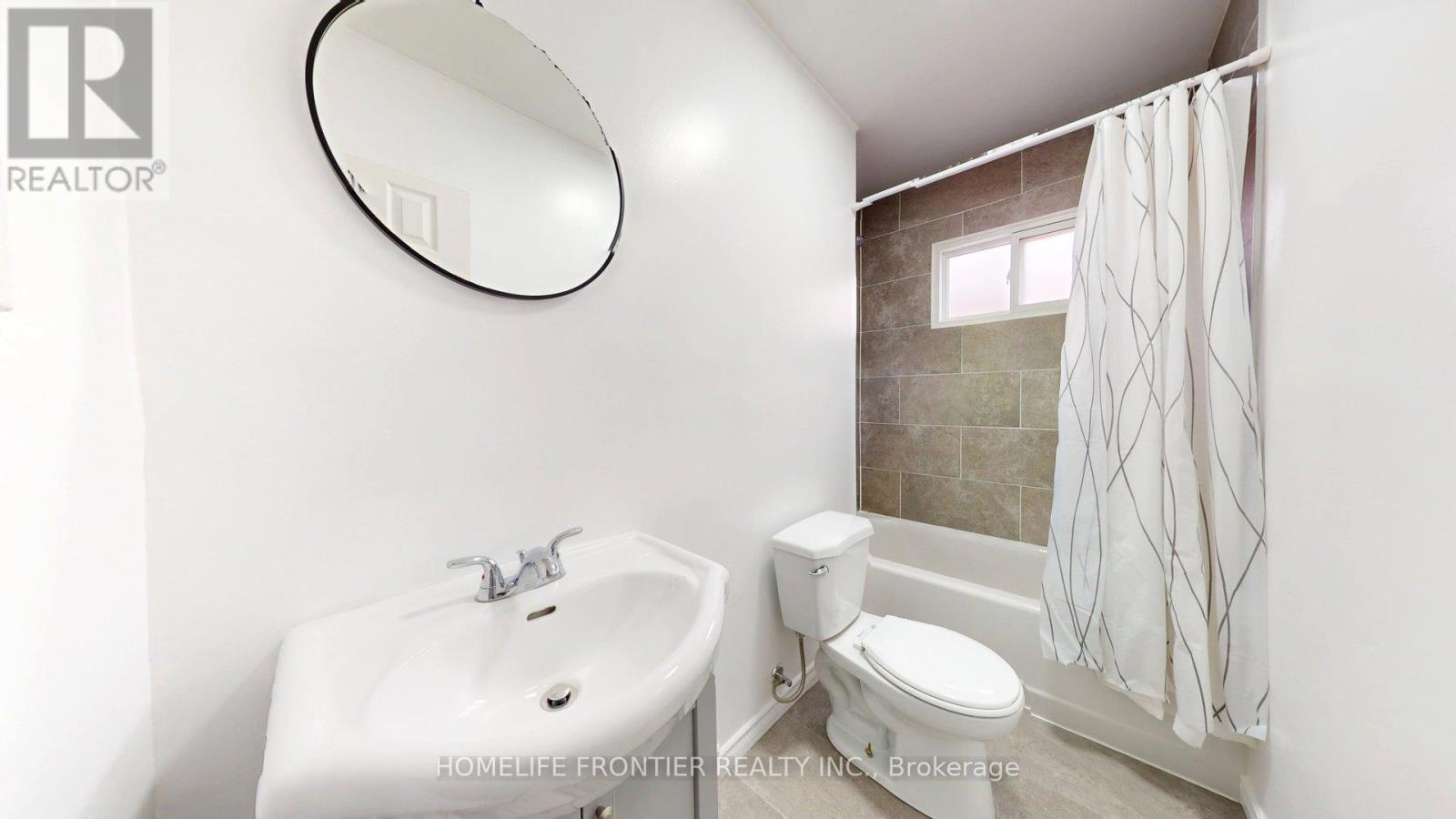 2 (Upper) - 640 Wilson Avenue, Toronto, Ontario  M3K 1E1 - Photo 6 - W12808266
