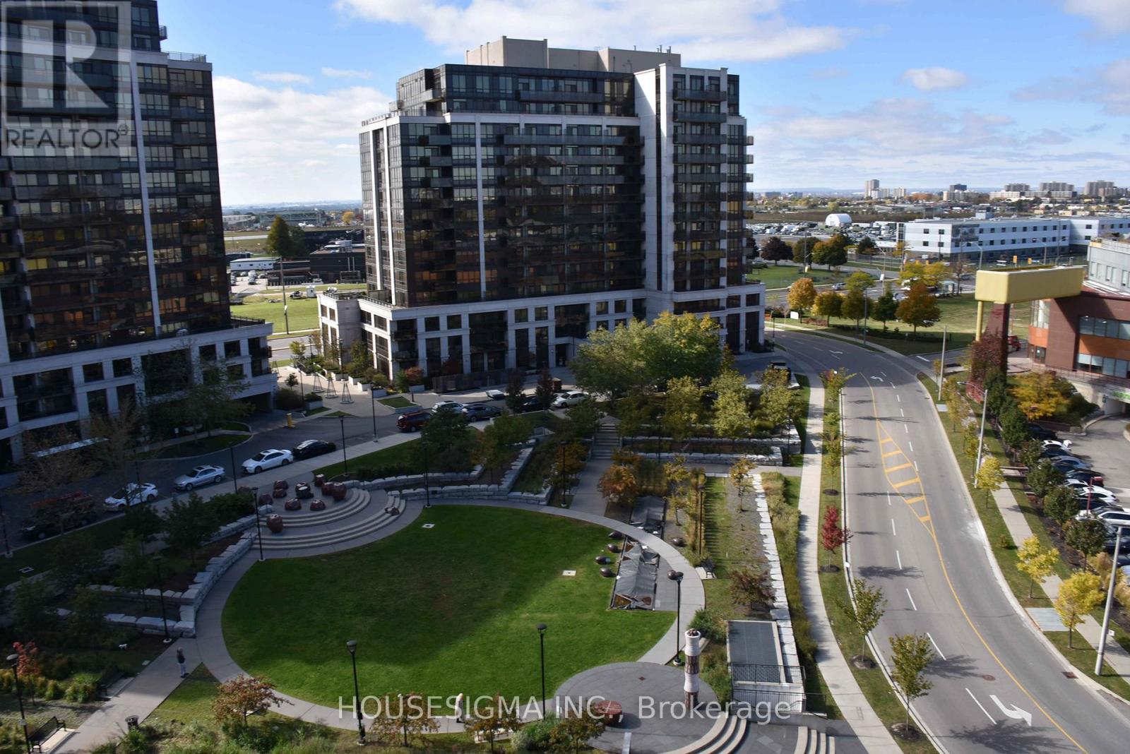 1016 - 1 De Boers Drive, Toronto, Ontario  M3J 0G6 - Photo 9 - W12808280