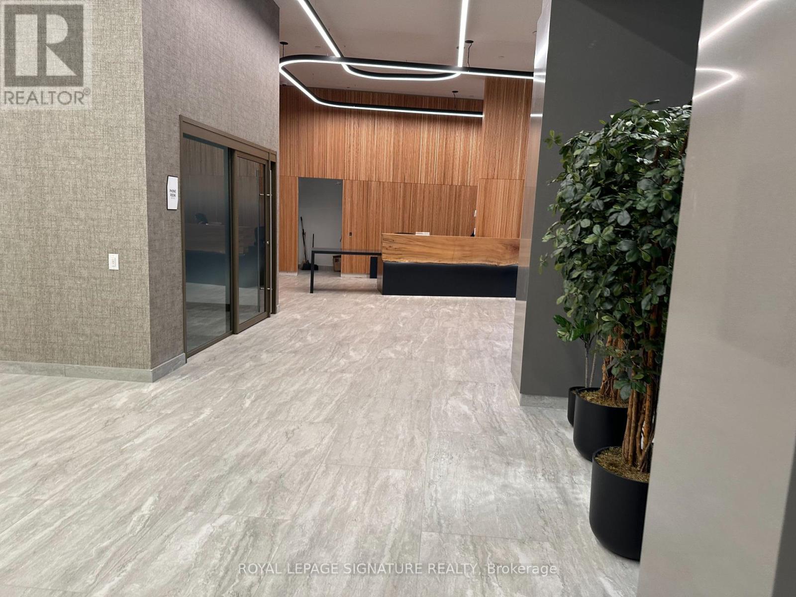 1123 - 2485 Eglinton Avenue W, Mississauga, Ontario  L5M 2T1 - Photo 4 - W12808308