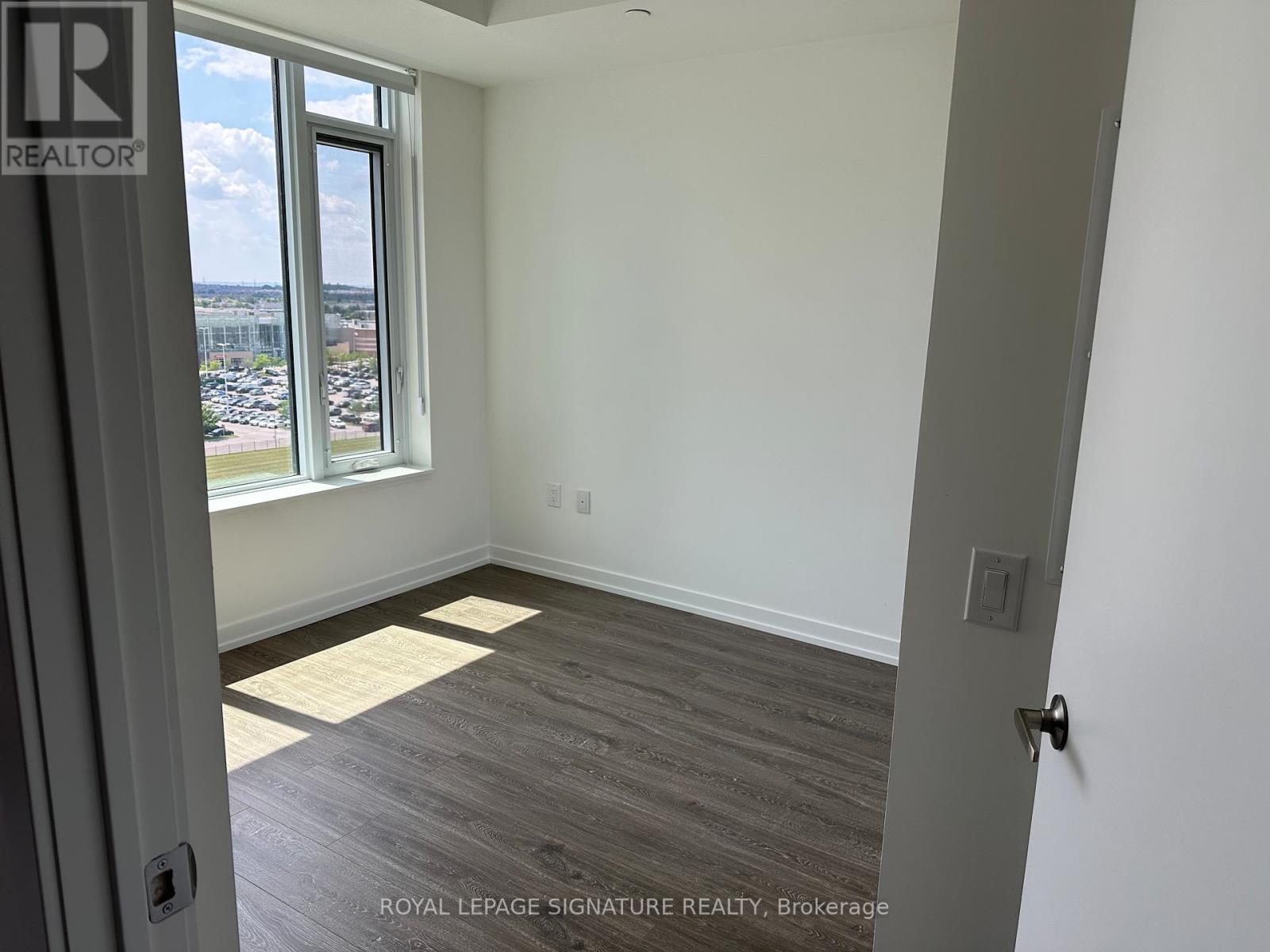 1123 - 2485 Eglinton Avenue W, Mississauga, Ontario  L5M 2T1 - Photo 5 - W12808308