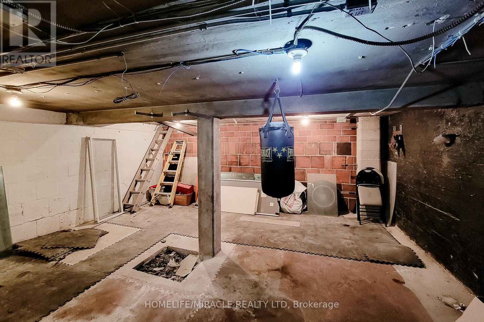 290 Kenilworth Avenue N, Hamilton, Ontario  L8H 4S9 - Photo 29 - X12808278