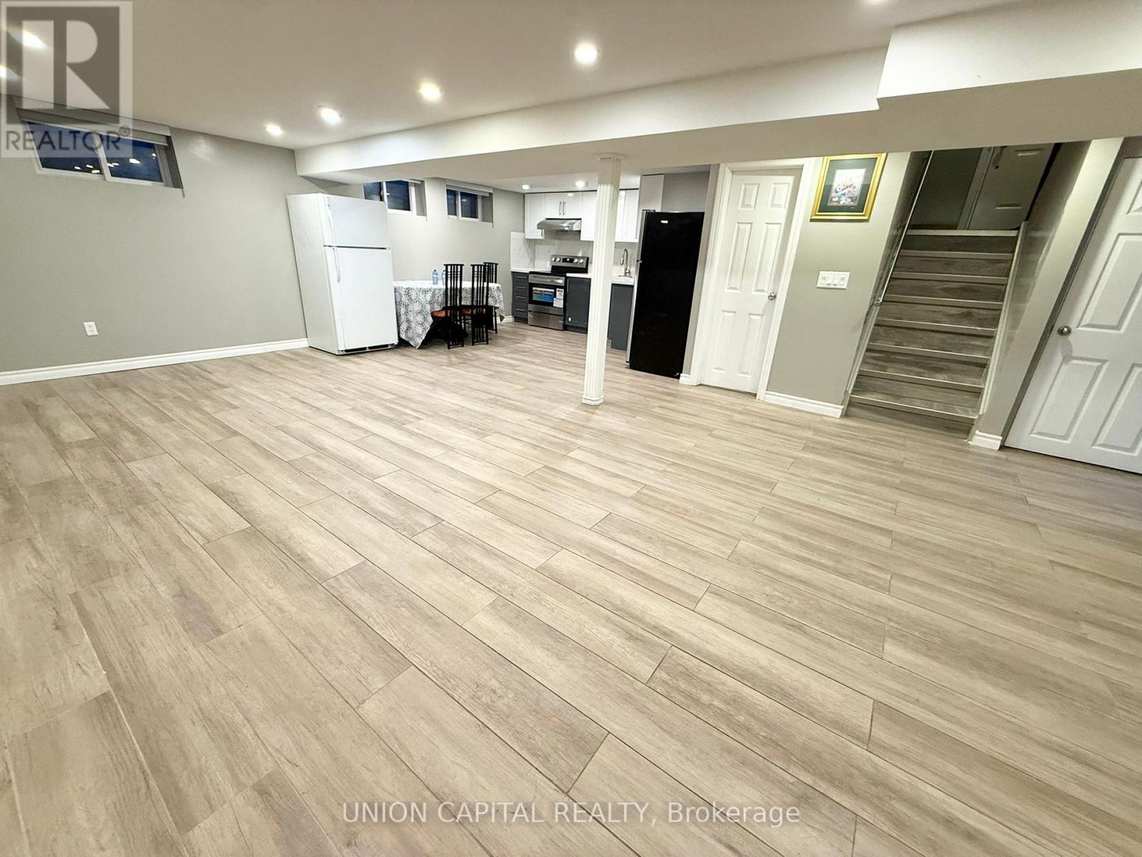 Lower - 19 Baylawn Drive, Toronto, Ontario  M1S 3M1 - Photo 3 - E12761970