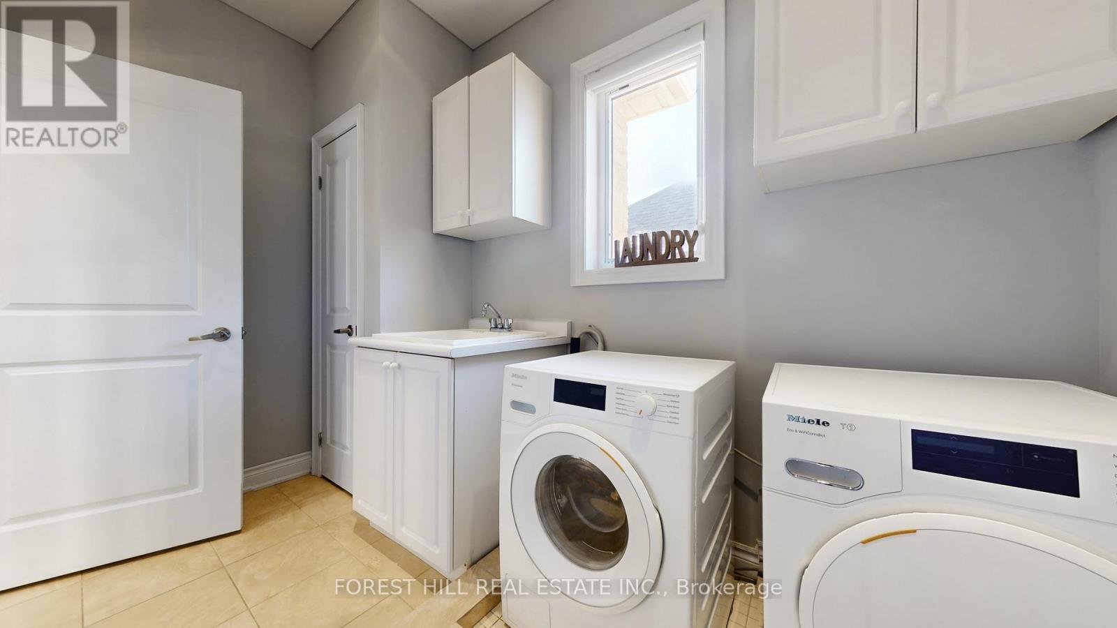 144 Battaglini Avenue, Richmond Hill, Ontario  L4C 0L1 - Photo 41 - N12805280