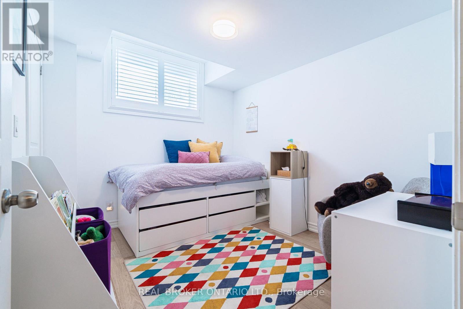 2 - 104 Caledonia Park Road, Toronto, Ontario  M6H 0B1 - Photo 23 - W12781320