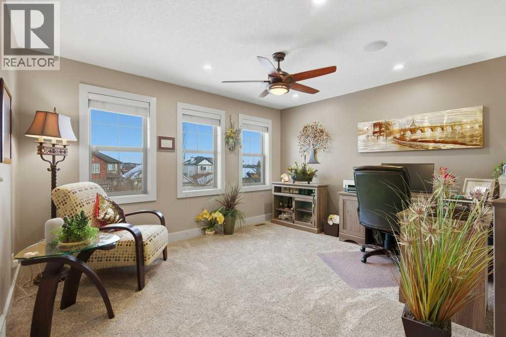 247 St Moritz Drive Sw, Calgary, Alberta  T3H 5Y2 - Photo 15 - A2284470